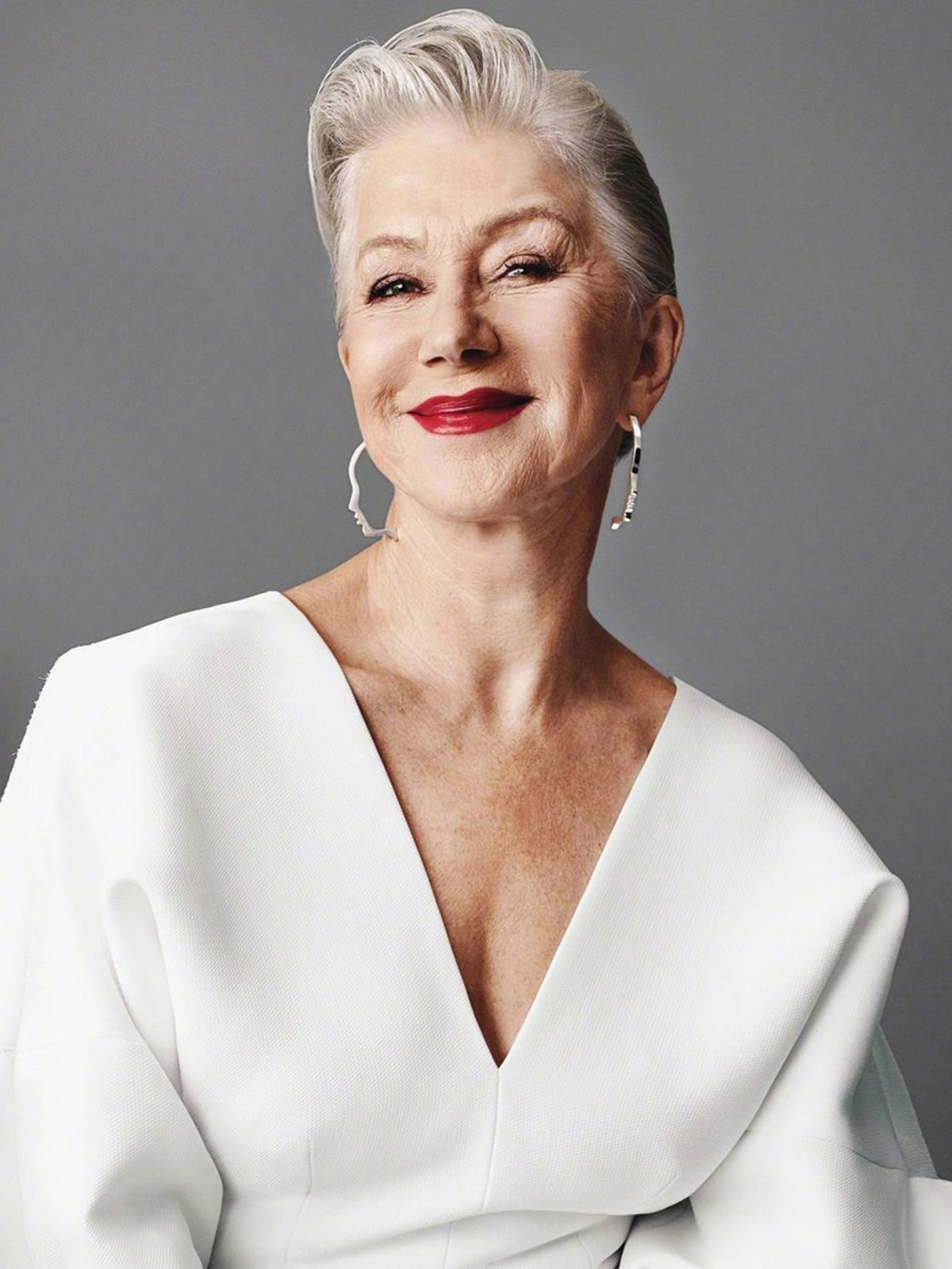 L’Oréal, в рекламе которой снялась 74-летняя Хелен Миррен.