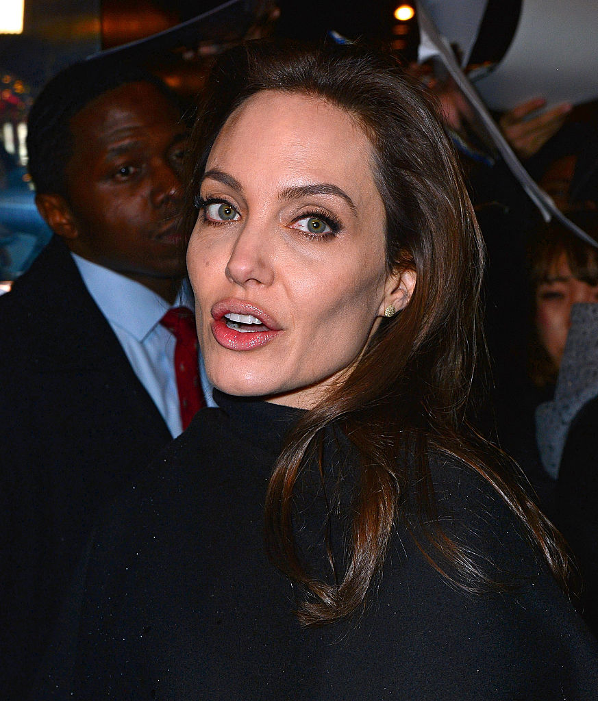 Vanity Fair обосновал подлинность скандального интервью с Анджелиной Джоли