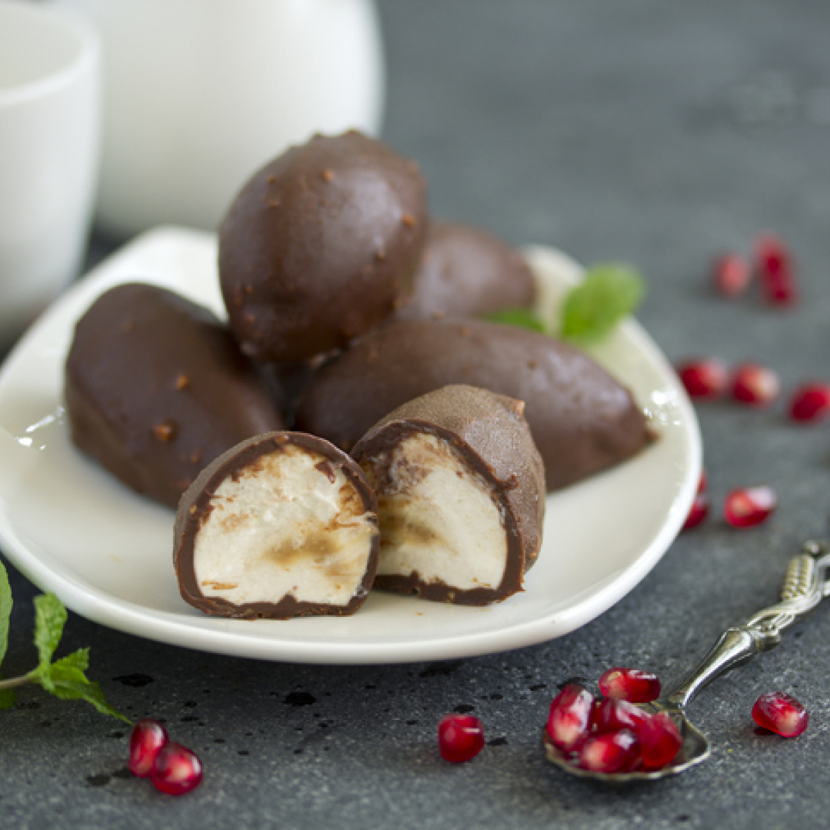 Творожные сырки в шоколаде, с какао, сгущёнкой и кокосовой стружкой