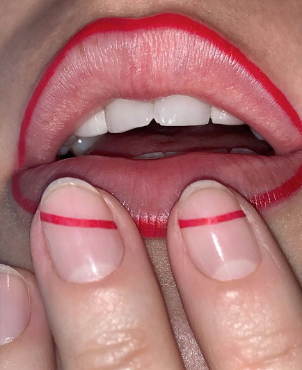 Instagram/@nataliepavloskinails