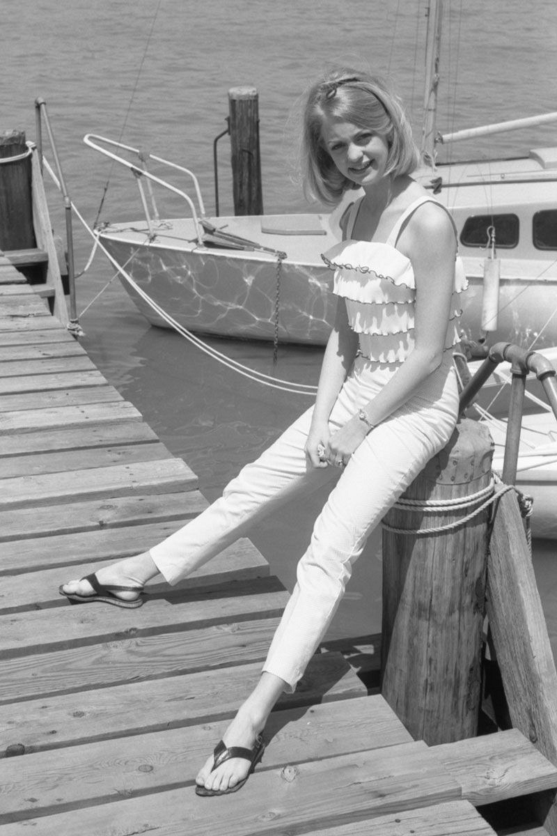 Голди Хоун, 1964