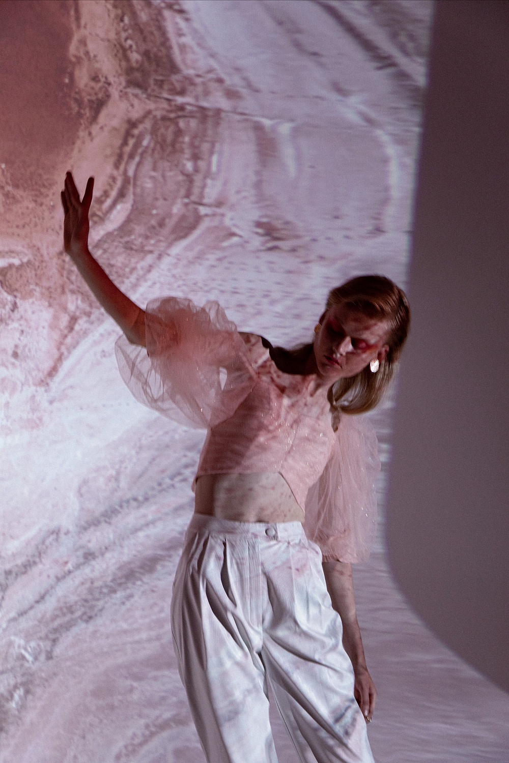 Украшения: Rassvet Accessories, Топ и брюки: Dafna May