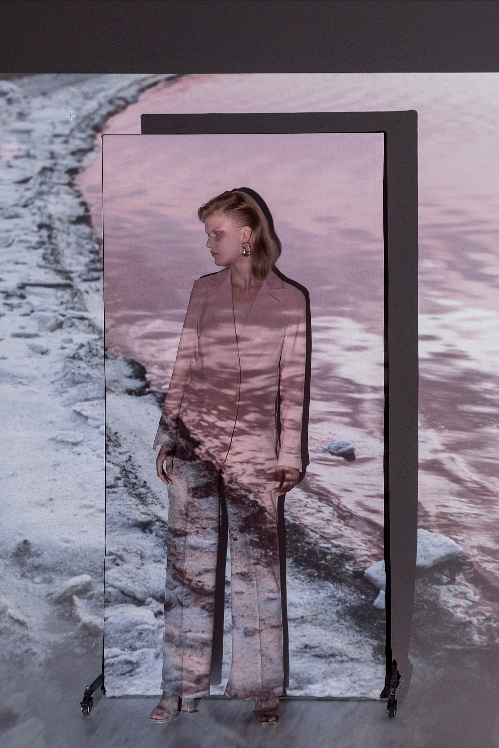 Серьги: Rassvet Accessories, Костюм: L.A.B by Ternovskaya, Обувь: Marsala