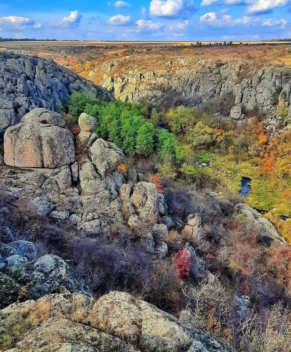 Instagram: @khers_on