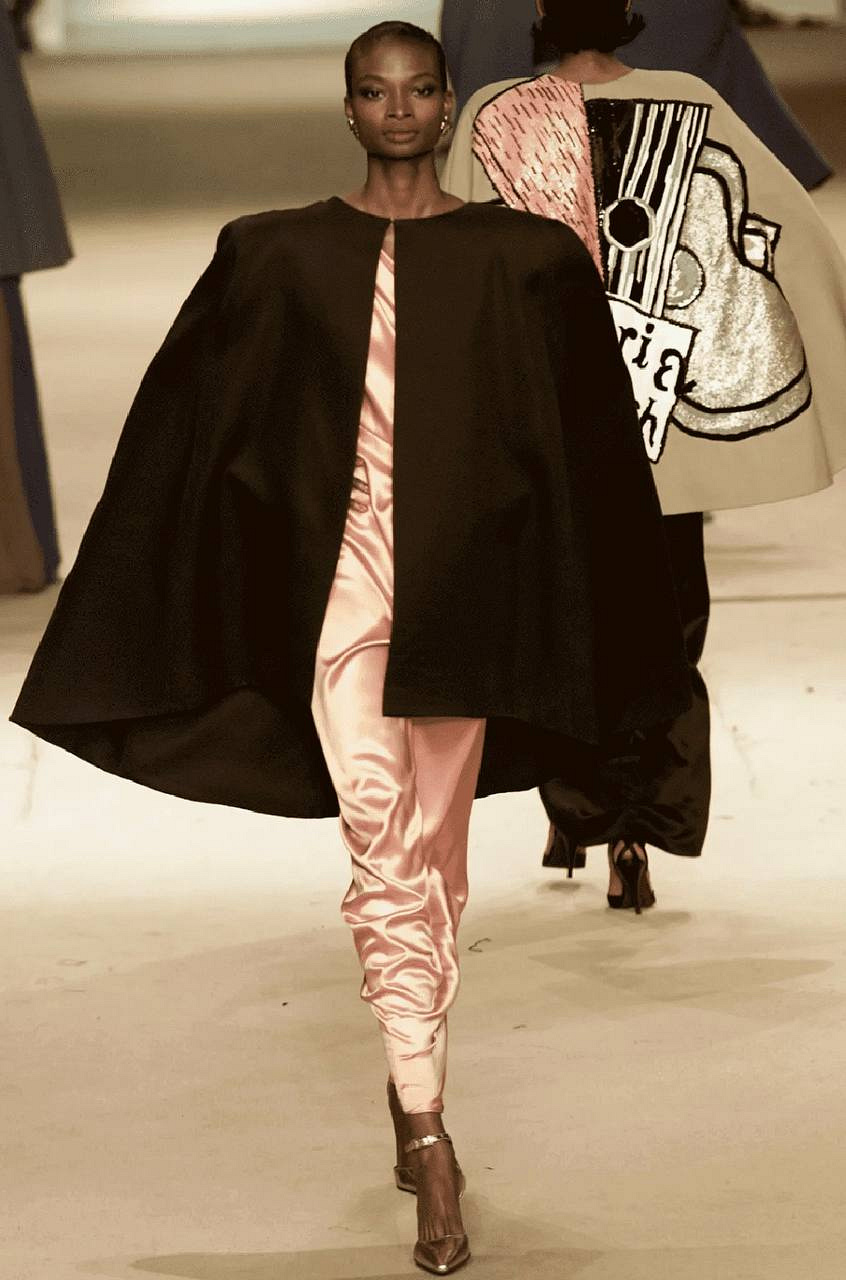 Ретроспективний показ Saint Laurent, весна 2002