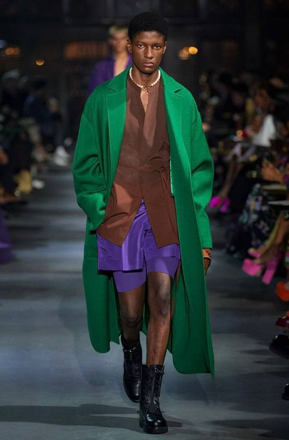 Valentino Spring 2022