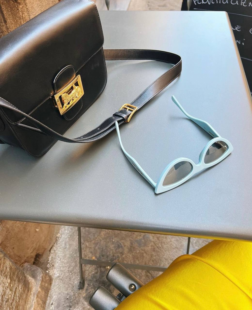 Instagram: @kira.vintage