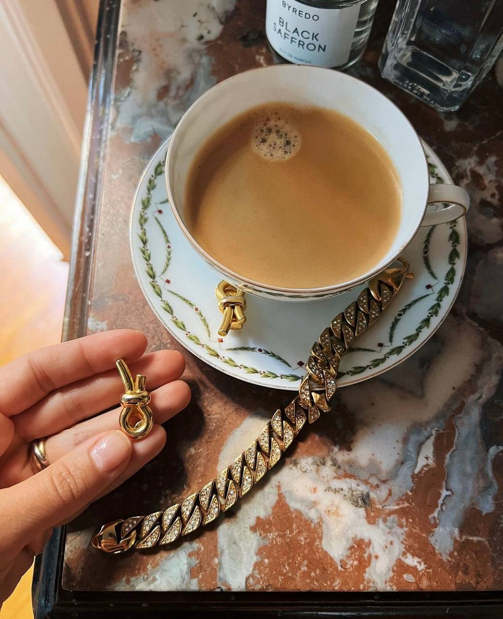 Instagram: @kira.vintage