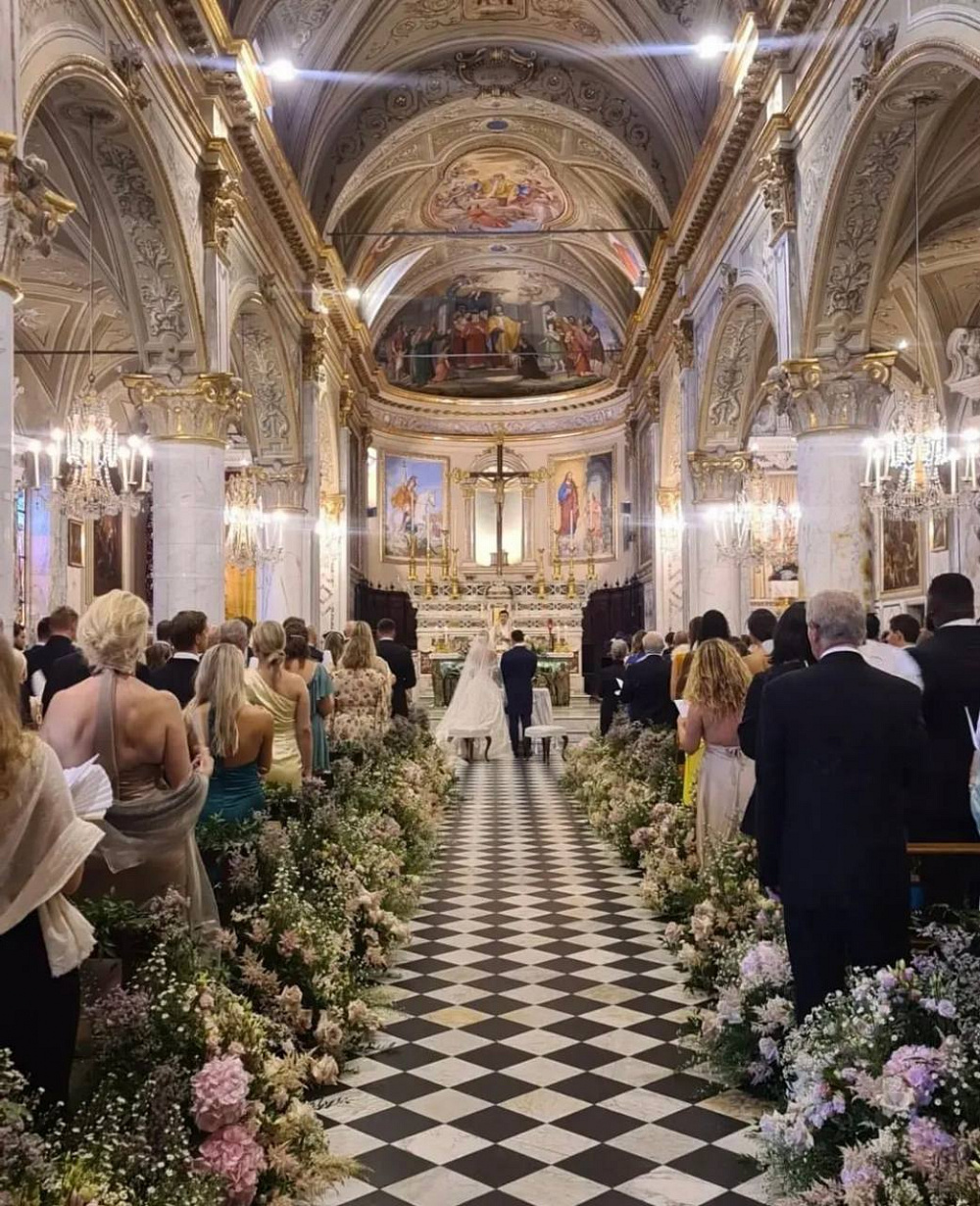 Instagram: @ronniemadra