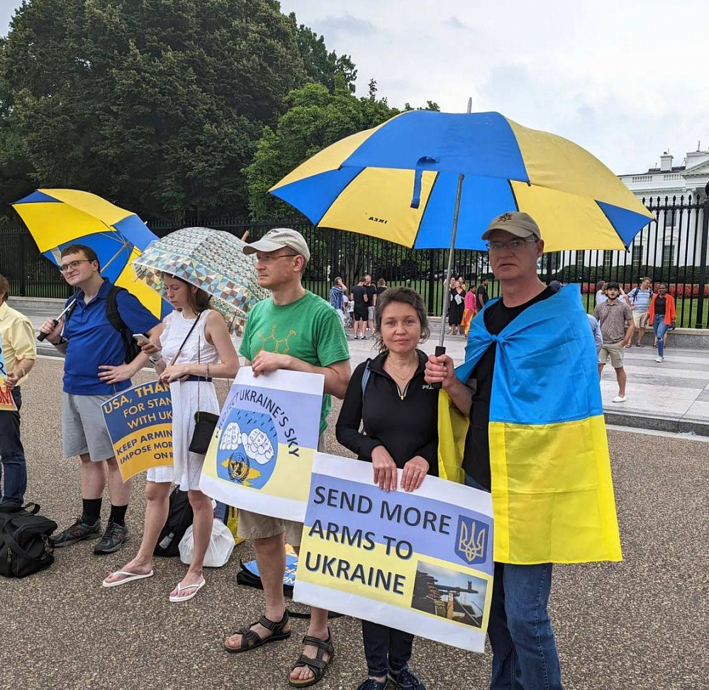 Instagram: @us.ukrainian.activists