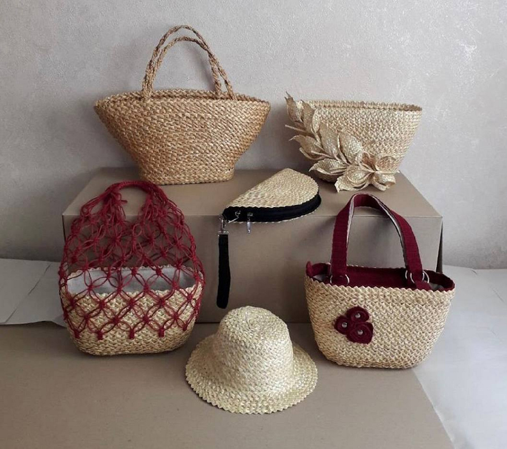 Солом'яні витвори, виготовлені Валентиною Якимович