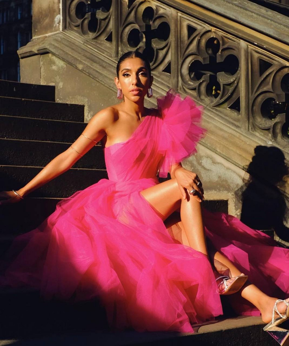 Instagram: @rupikaur_