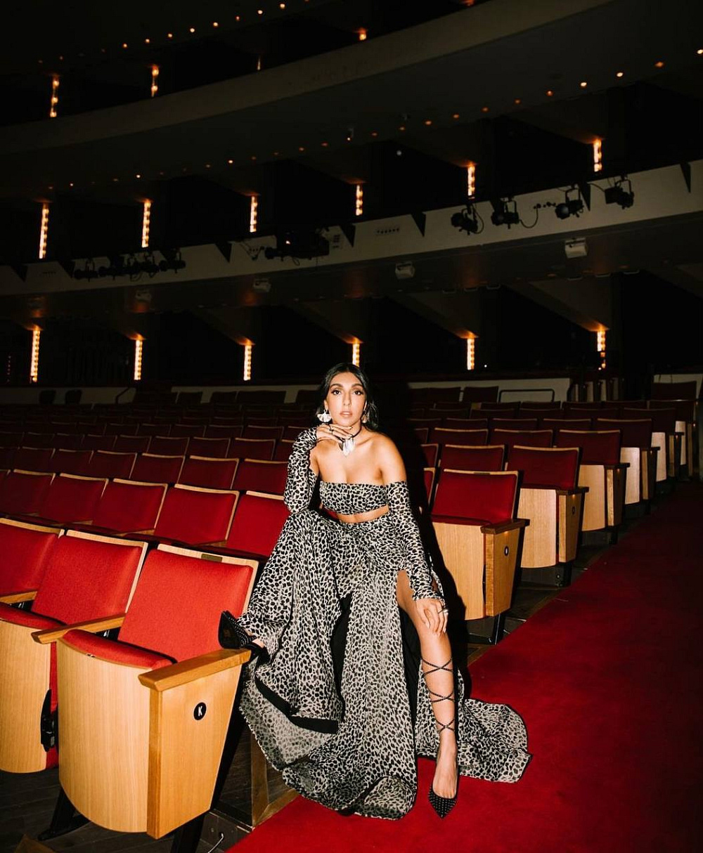 Instagram: @rupikaur_