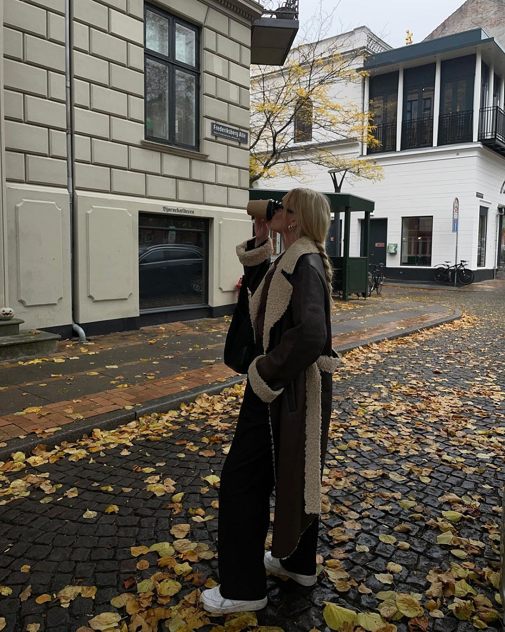 Instagram: @mathildenauta