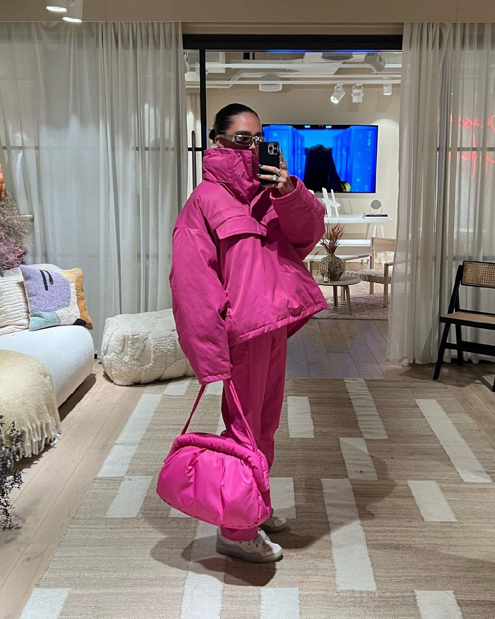 Instagram: @lissyroddyy