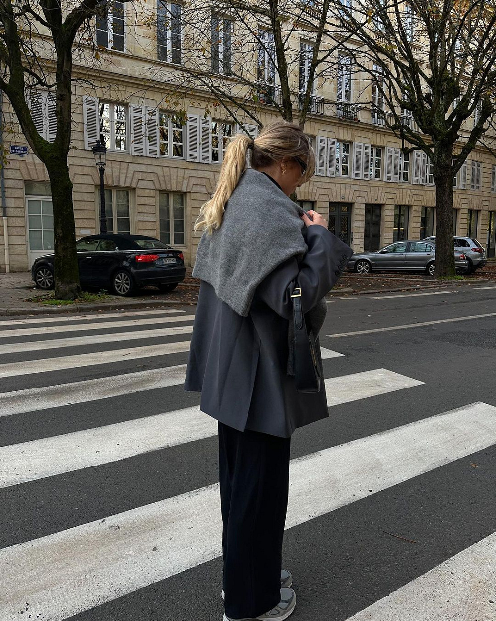 Instagram: @chlosertoyou