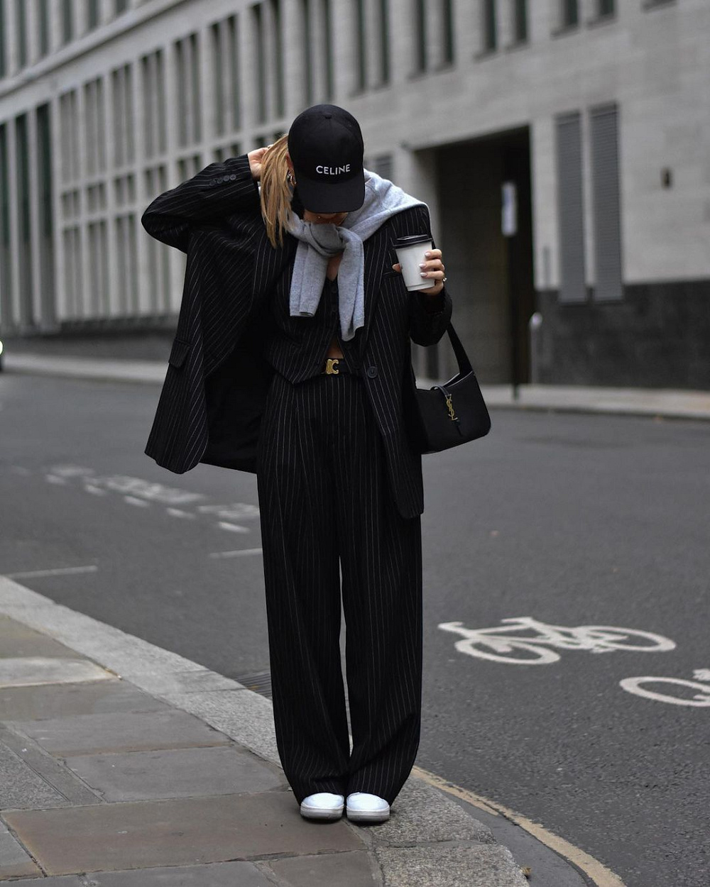 Instagram: @whatgigiwears