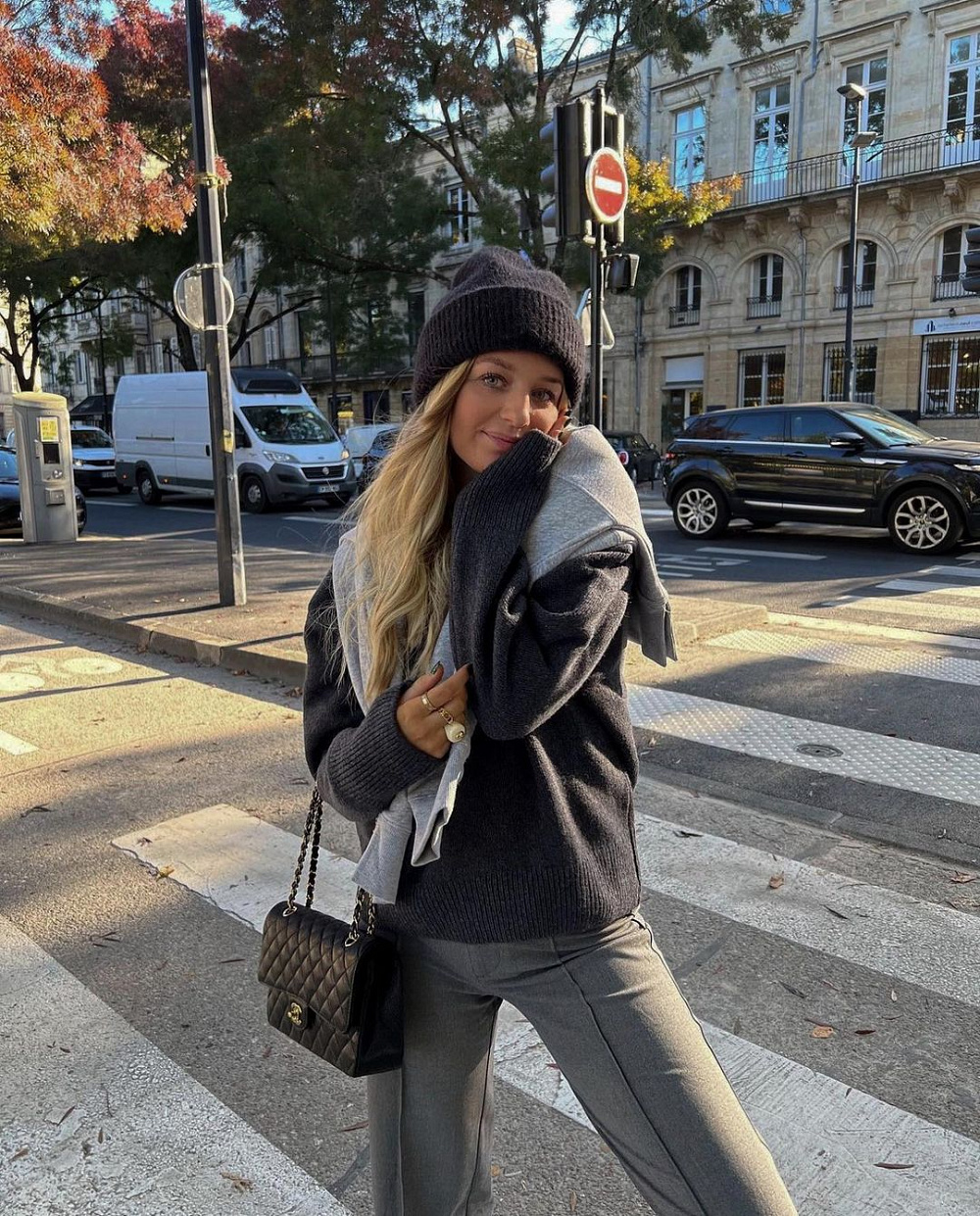 Instagram: @chlosertoyou