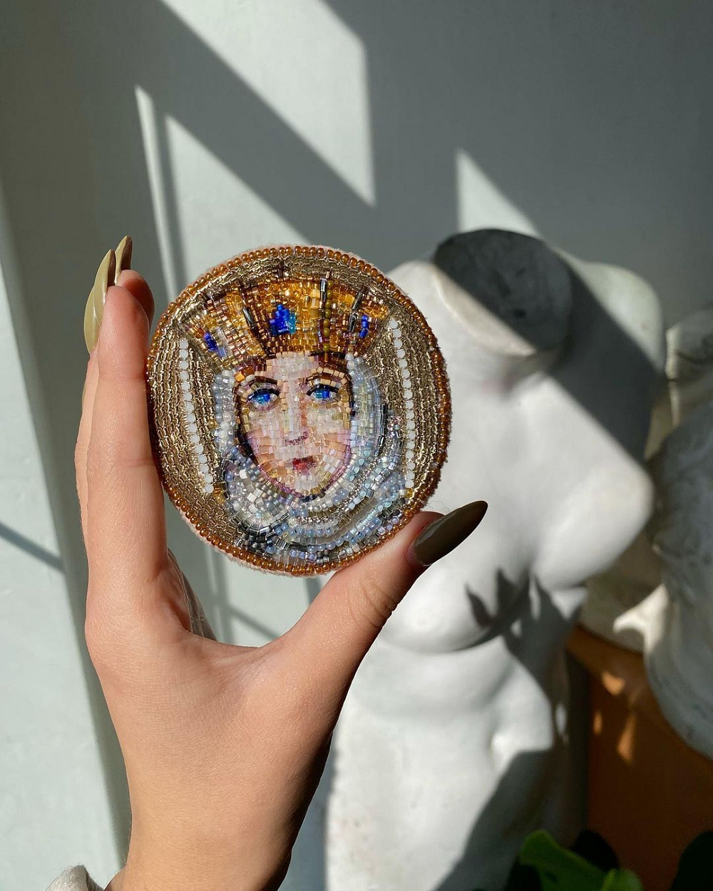 Портрет княгині Ольги з бісеру від Валерії-Христини