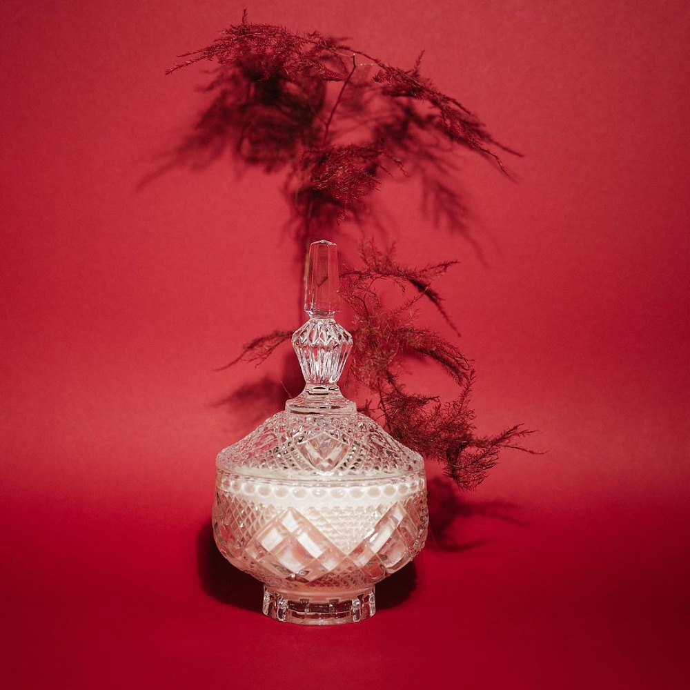 Парфумована свічка Candle Nova