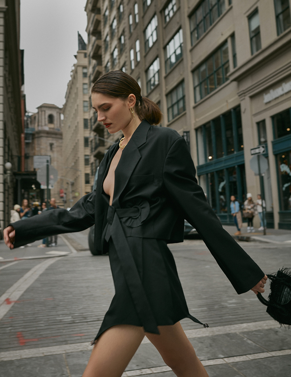 Жакет, Litkovska, корстетна спідниця, Guranda, сумка, Vikele Studio, взуття, YSL, намисто та сережки, Île