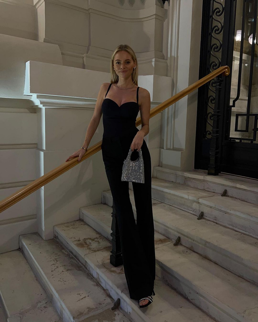 Instagram: @clairerose