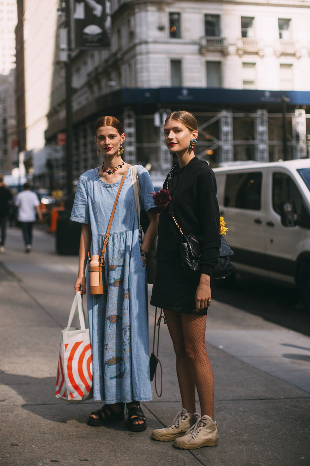 З панчохами в сітку