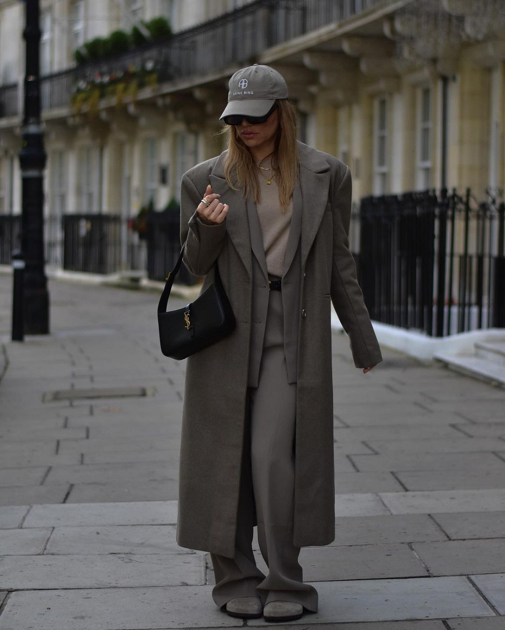 Instagram: @whatgigiwears