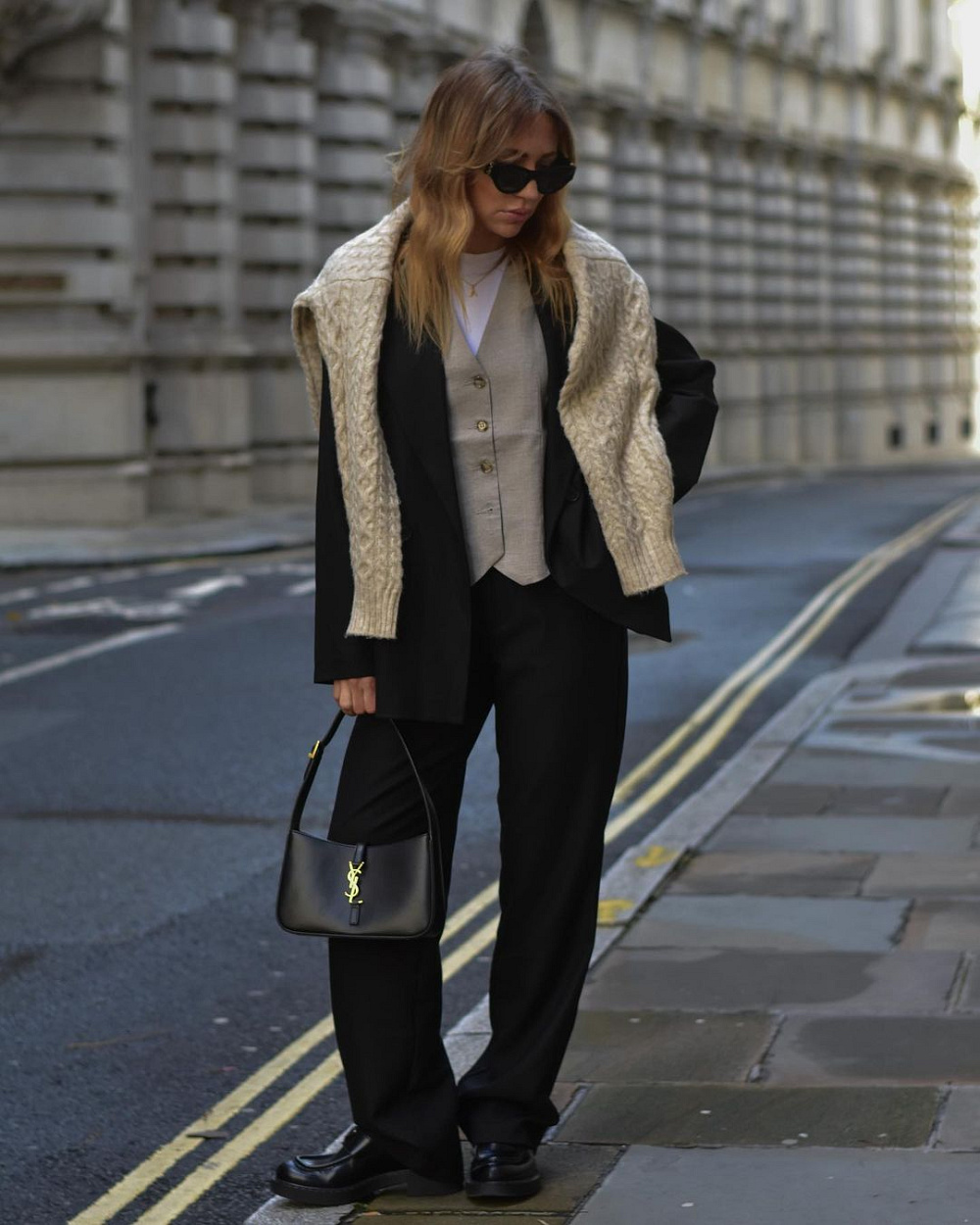 Instagram: @whatgigiwears