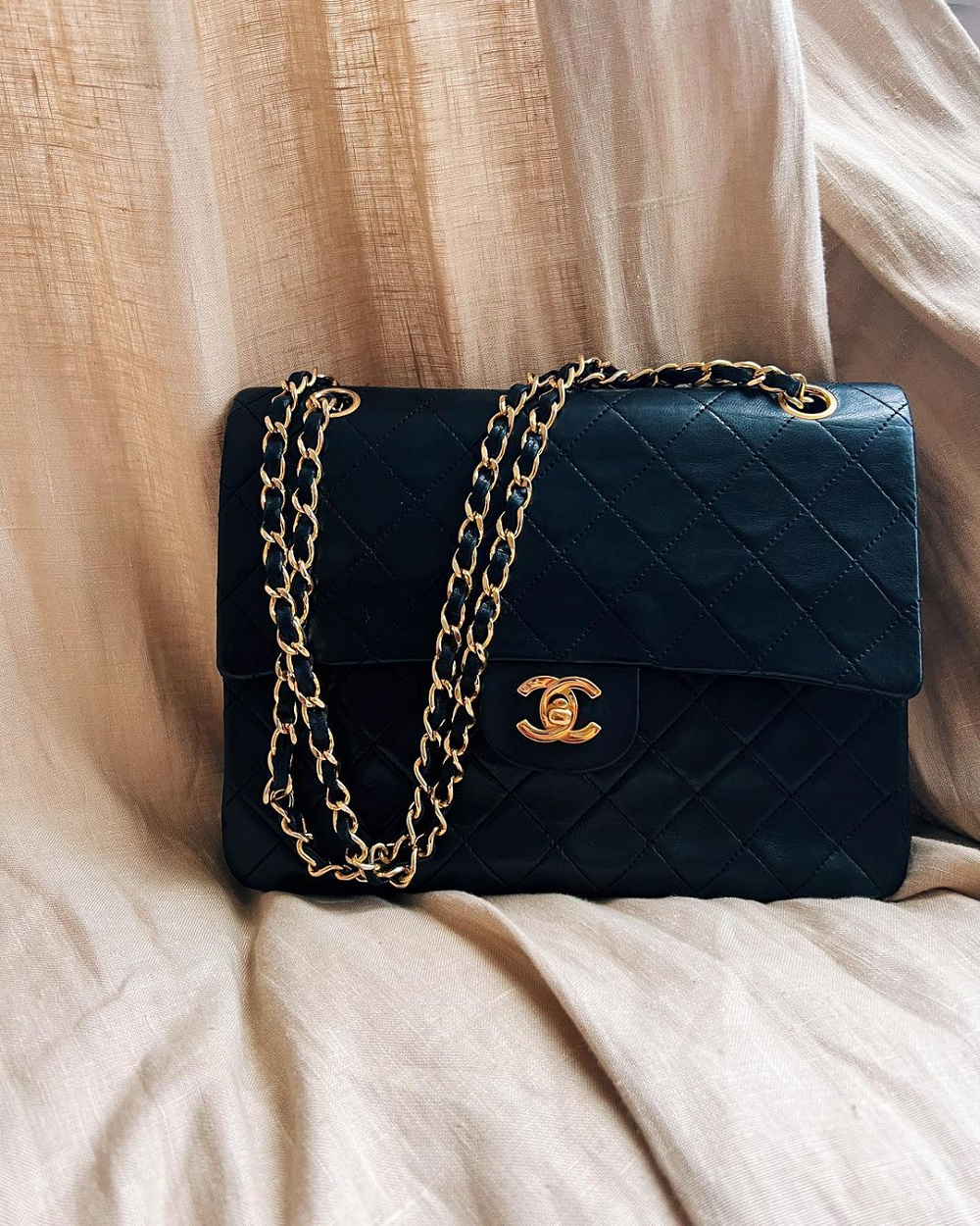 Instagram: @kira.vintage