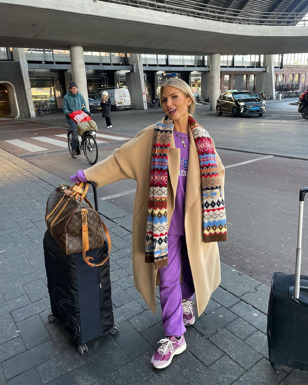 Instagram: @oliviatps