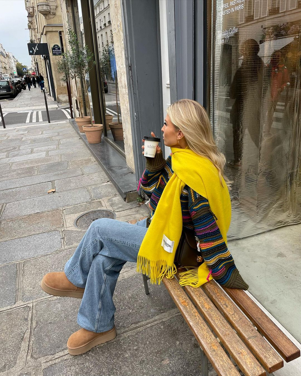 Instagram: @oliviatps