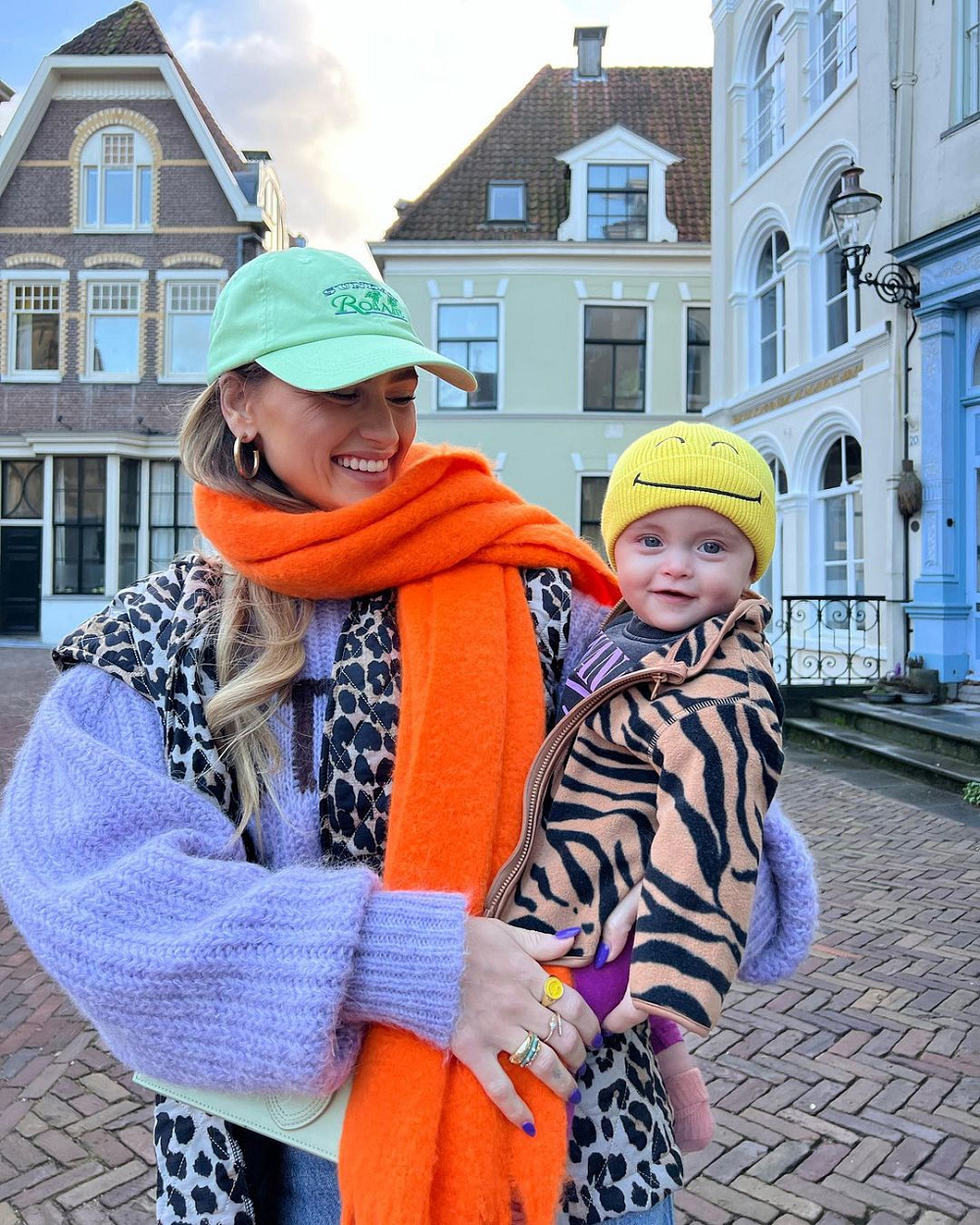 Instagram: @tessavmontfoort