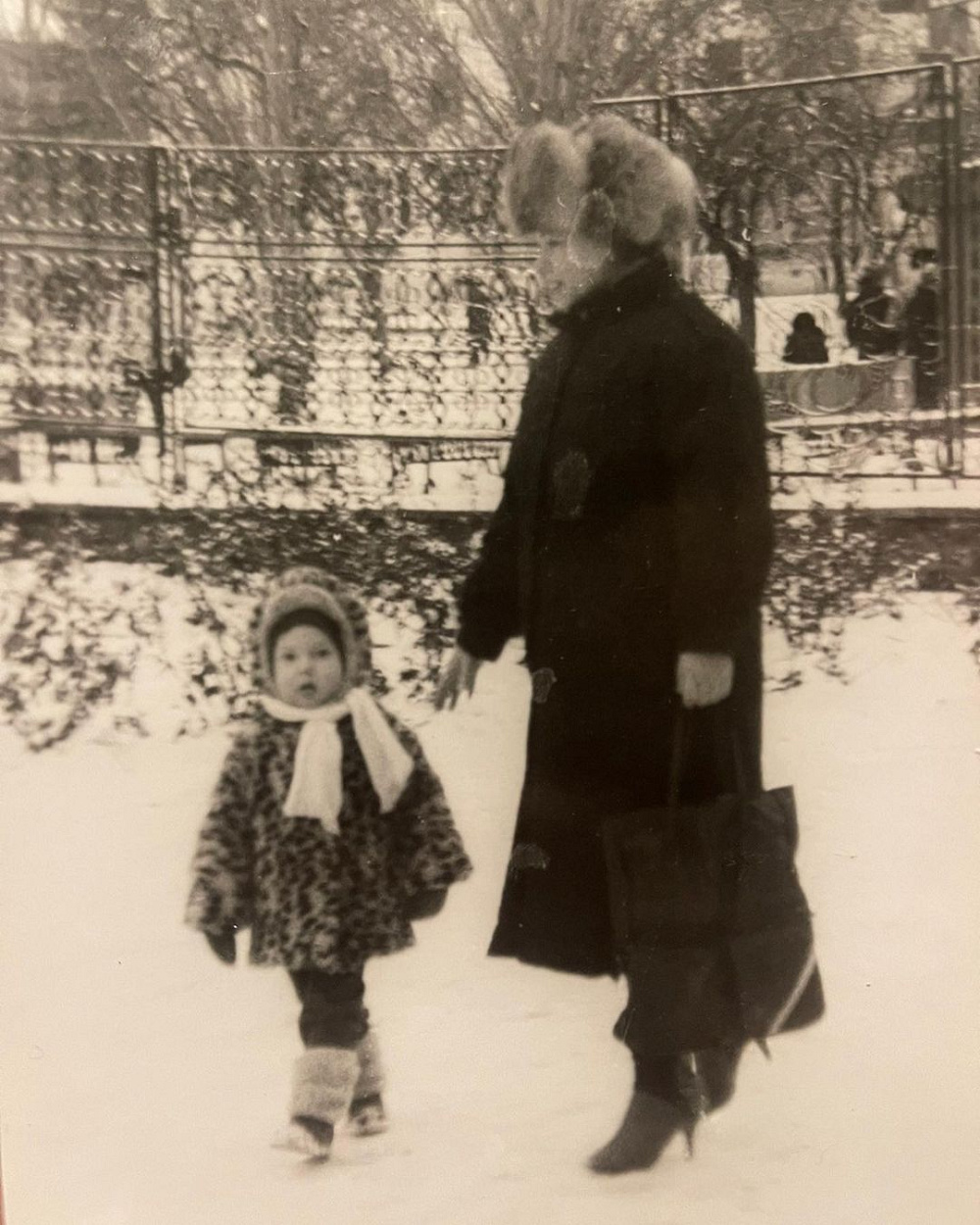 Instagram: @biedniakov