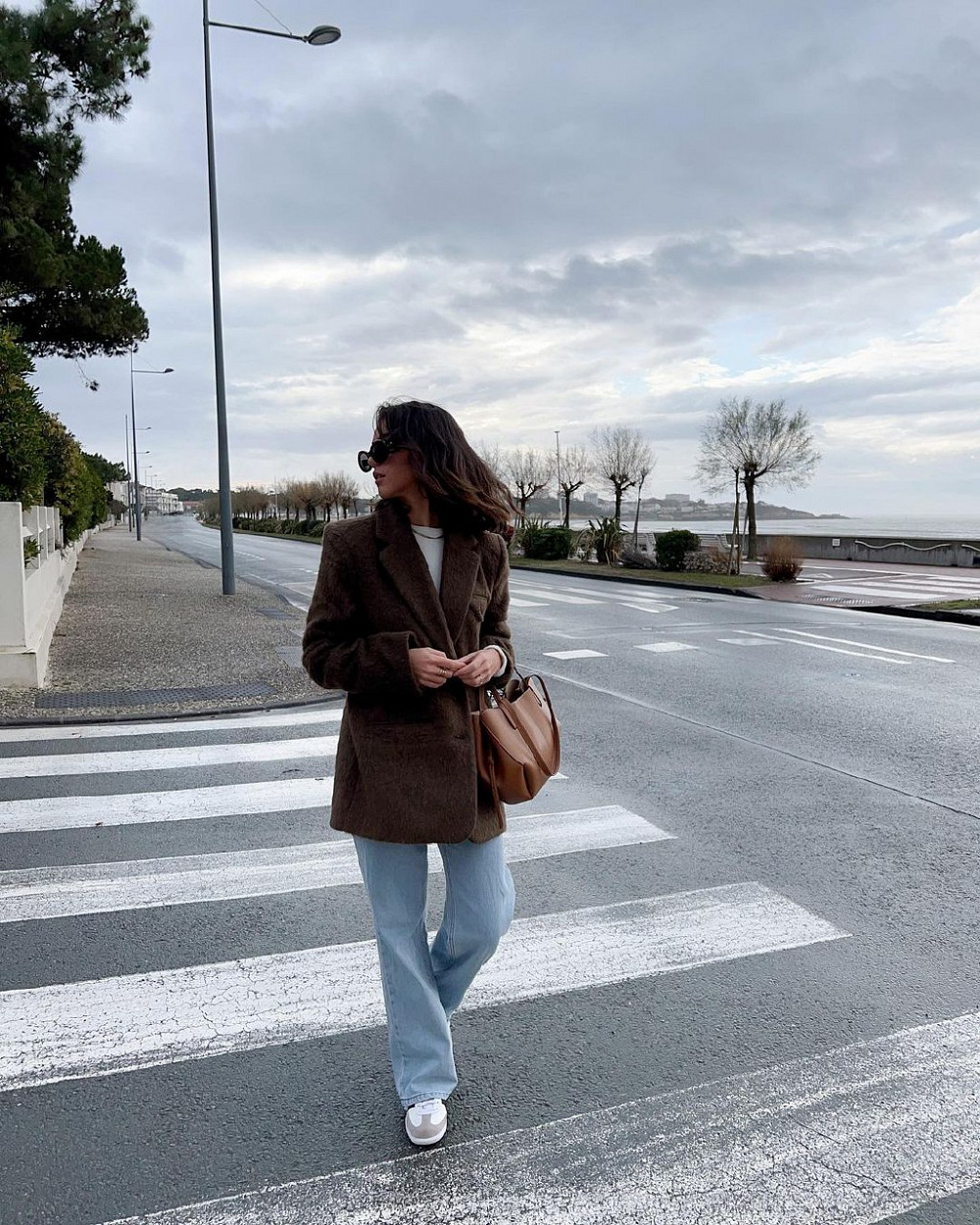 Instagram: @_ssiana