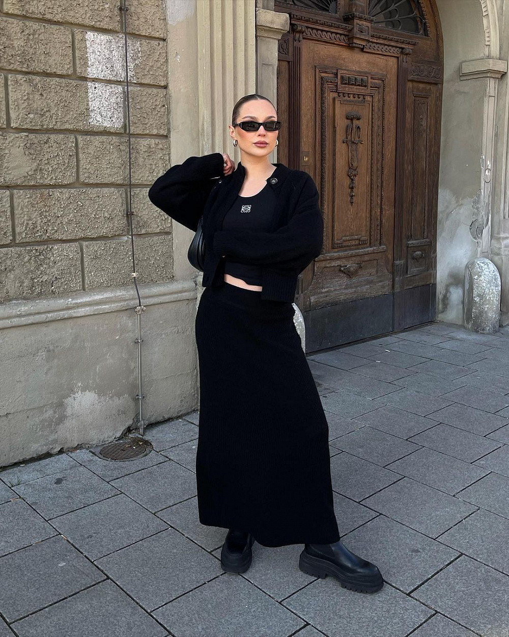 Instagram: @nicoleboehm