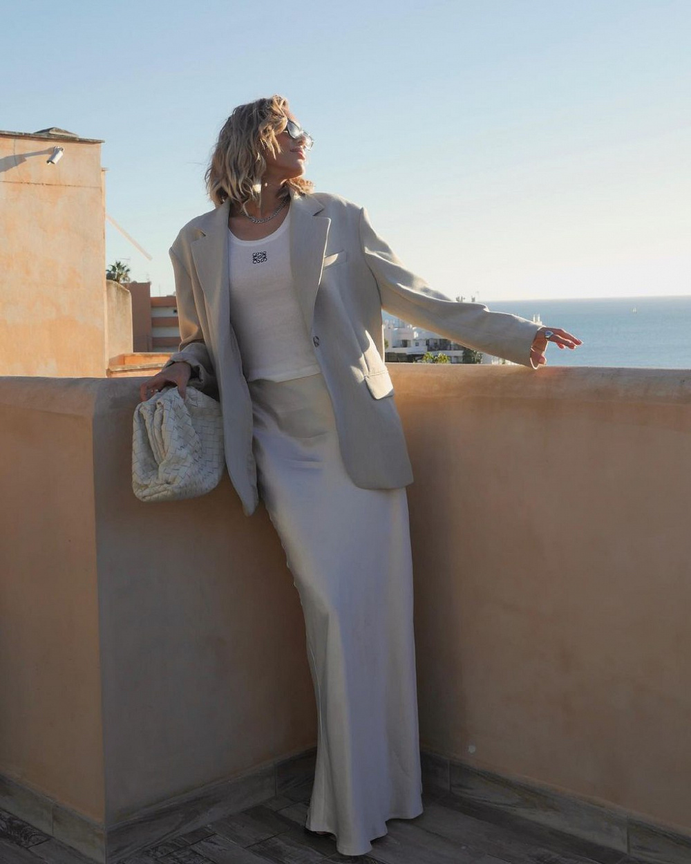 Instagram: @alexiiak