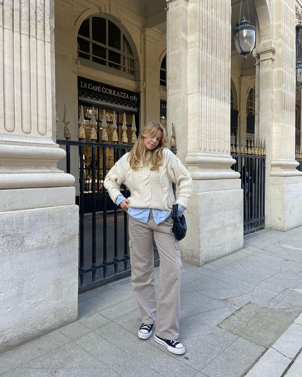 Instagram: @camille.mast