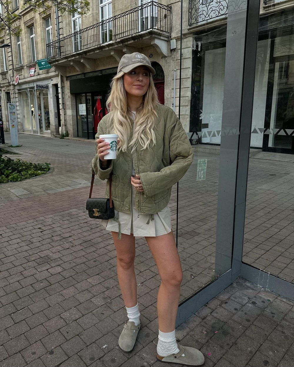 Instagram: @chlosertoyou