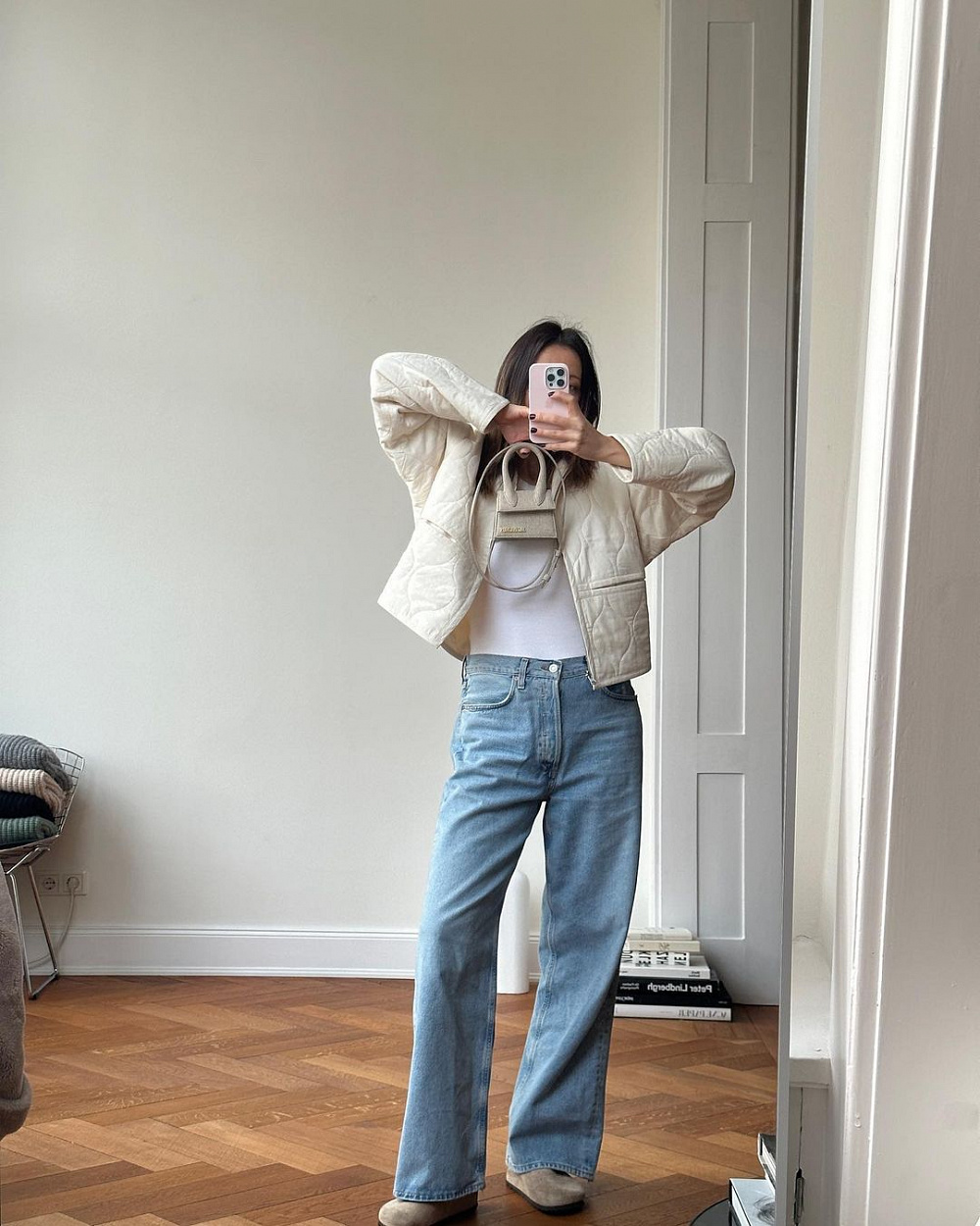 Instagram: @elise_soho