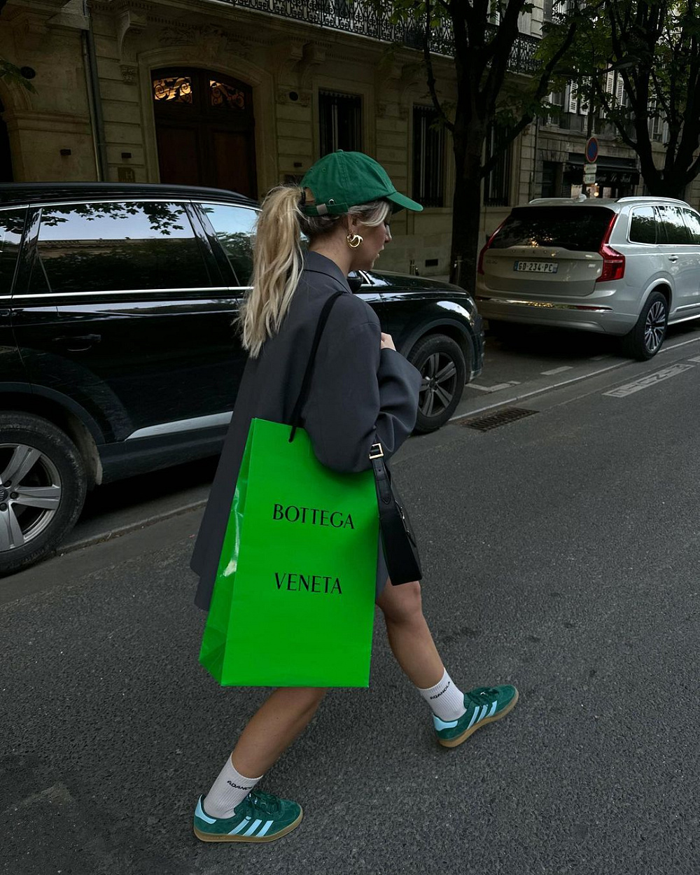 Instagram: @chlosertoyou