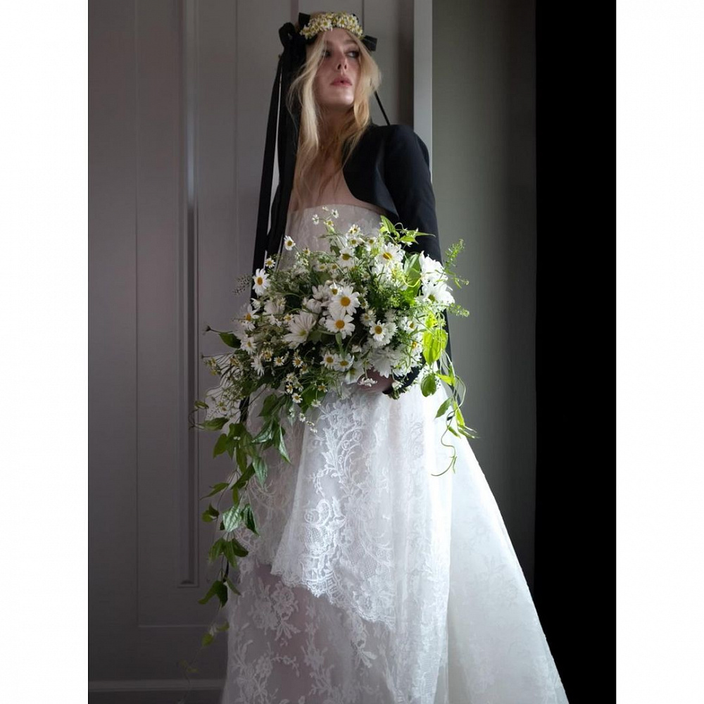 Instagram: @ellefanning