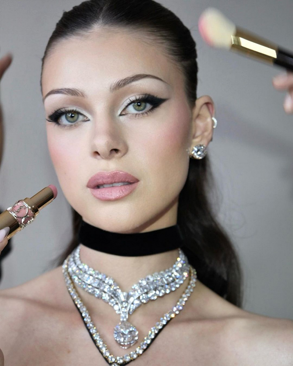 Instagram: @nicolaannepeltzbeckham