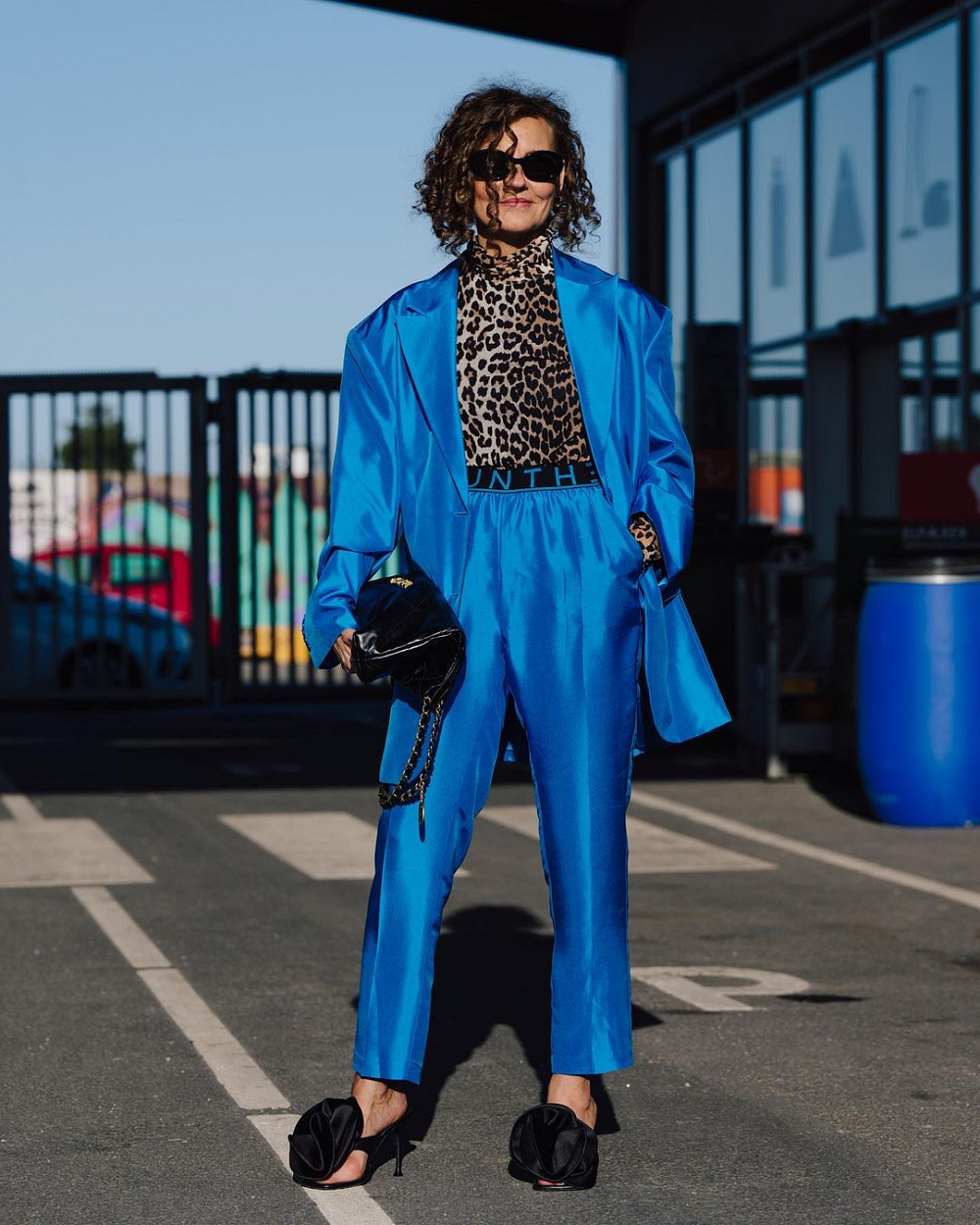 Instagram: @venswifestyle