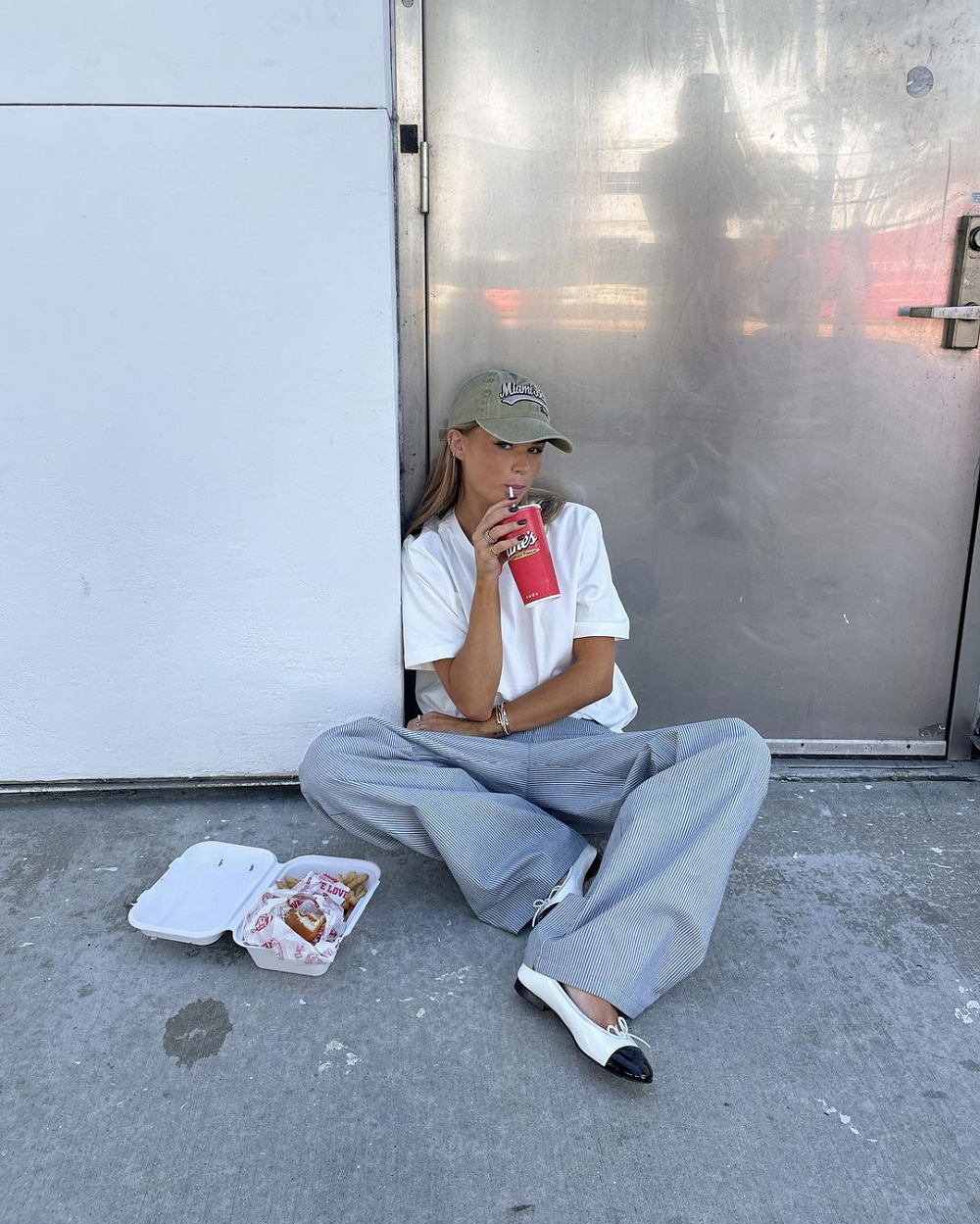 Instagram: @hannaschonberg