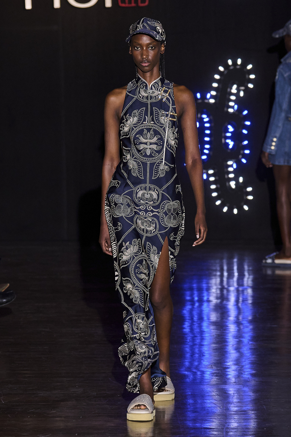 Фрактальна графіка: Hui Milano