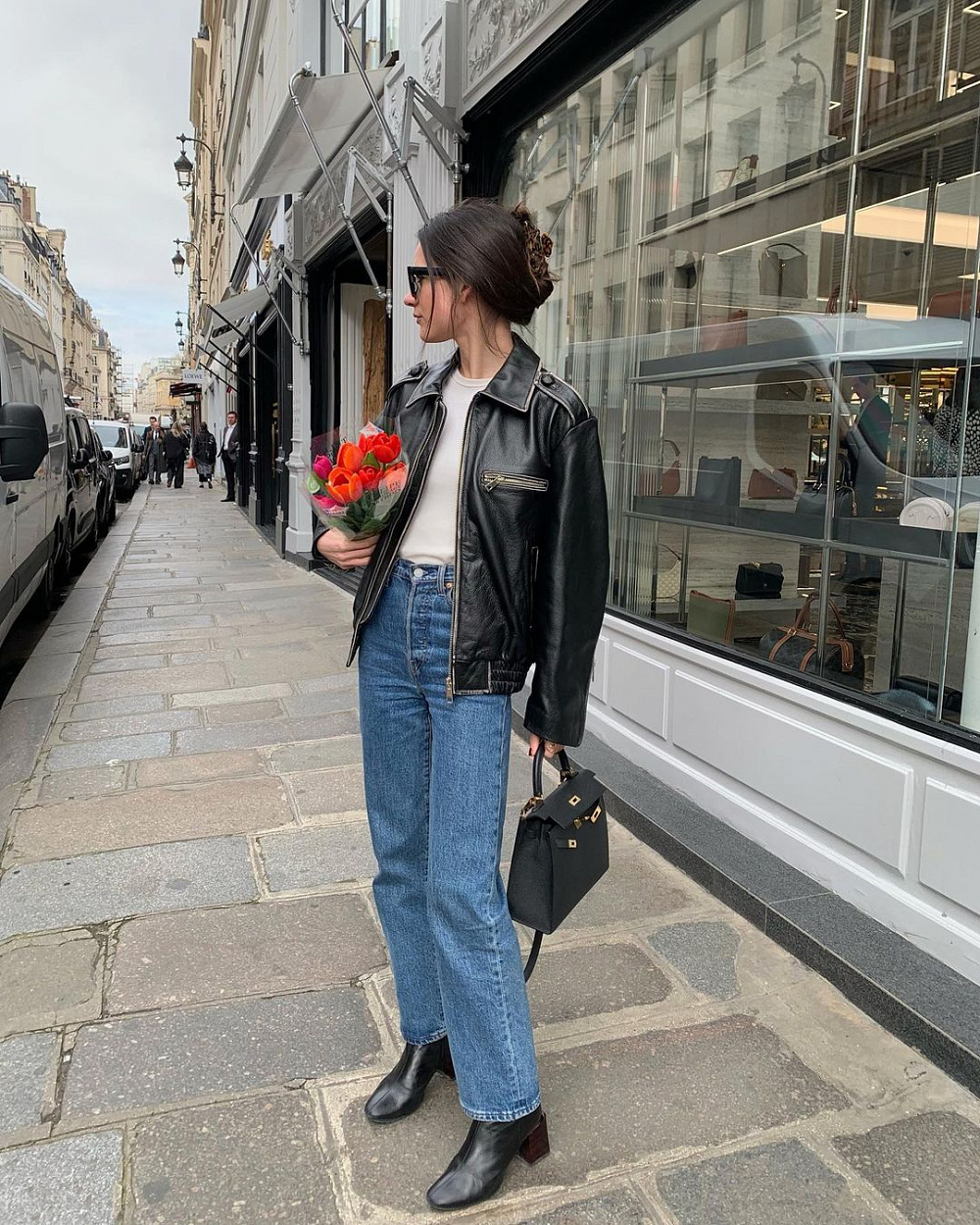 Instagram: @leasy_inparis