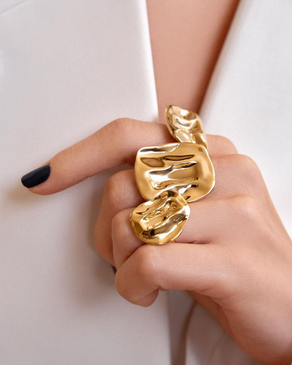 Instagram: @betina_goldstein