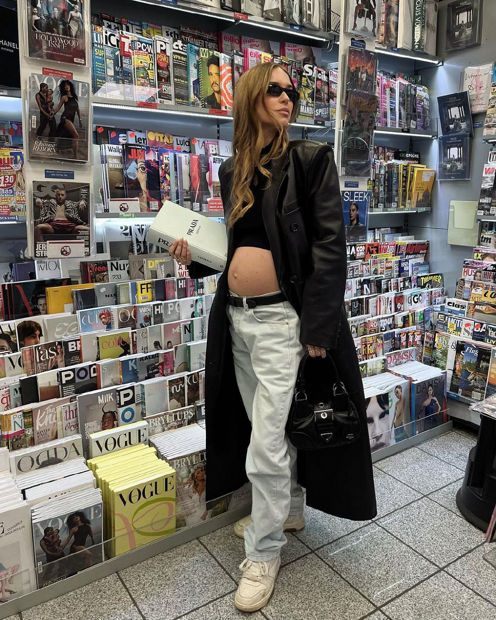 Instagram: @pernilleteisbaek