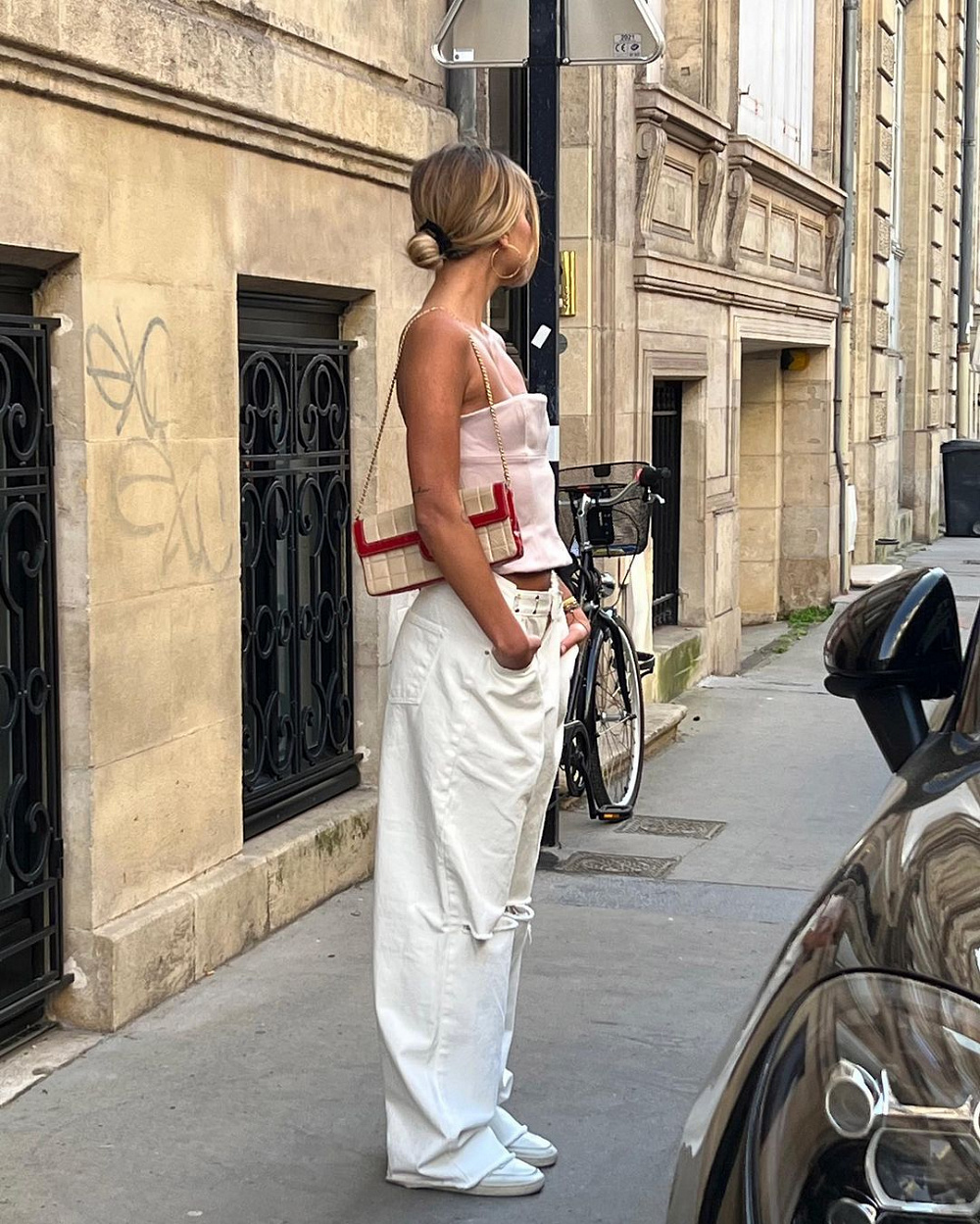 Instagram: @audreyafs